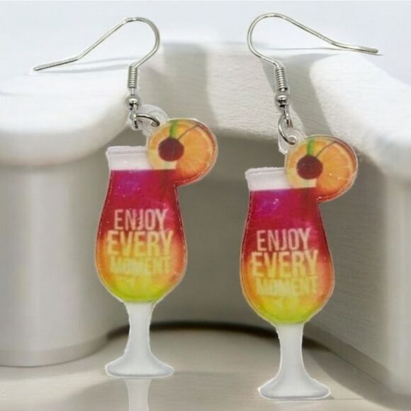 Hawaiian Cocktail Earrings Cruise Vacation Tropical Island Resort Bohemian Chic - Picture 3 of 4